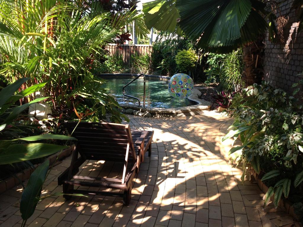 Bluewater Bed & Breakfast Cairns Trinity Beach Buitenkant foto